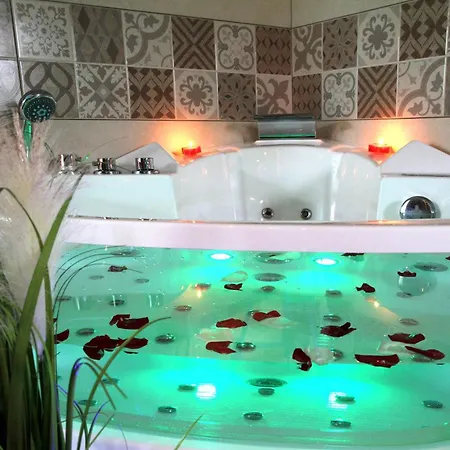 Sauna Balneo Centre * 아쟁